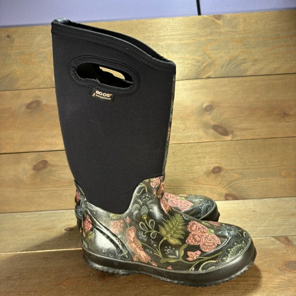 Bogs Classic Winter Bloom Womens size 7 shoes Black Waterproof Tall snow boots